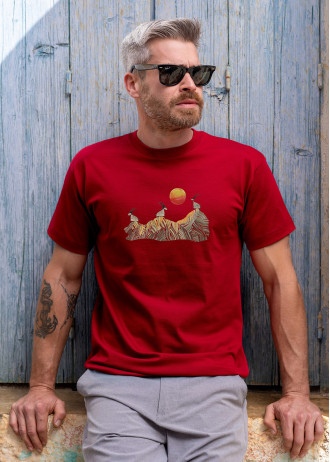 Cretan goats on a jagged ridge - T-Shirts