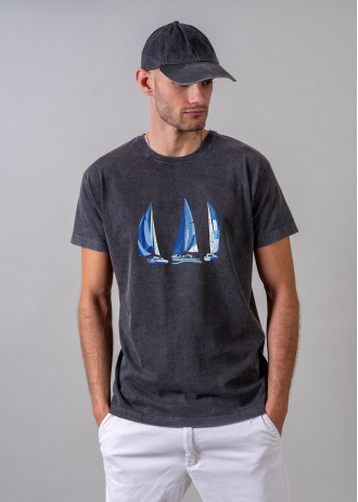 Greek sailing boats - Stonewashed T-Shirts