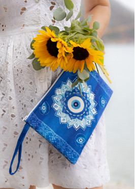 Lucky Eye - Clutches Canvas