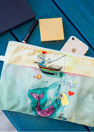 Falling in Love - Clutches Velvet