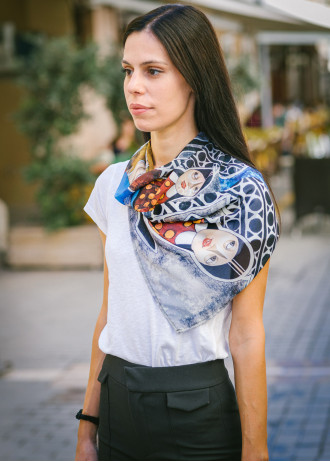 Maria Kokkini - Waiting in the doorway - Scarves