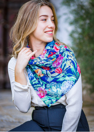 Blooming Flowers - Scarves